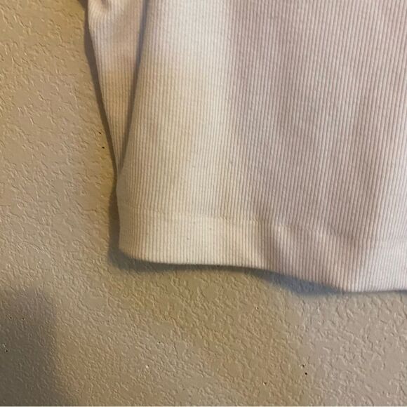 American Eagle outfitters white Strappy bungee cropped camisole - Picture 5 of 8